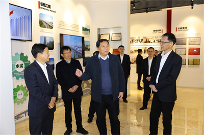2023年2月，中國水泥協(xié)會會長高登榜來紅獅集團調研指導